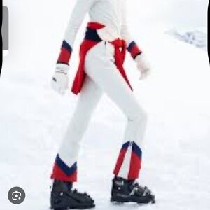 Perfect moment ski suit size small new with tags!!!